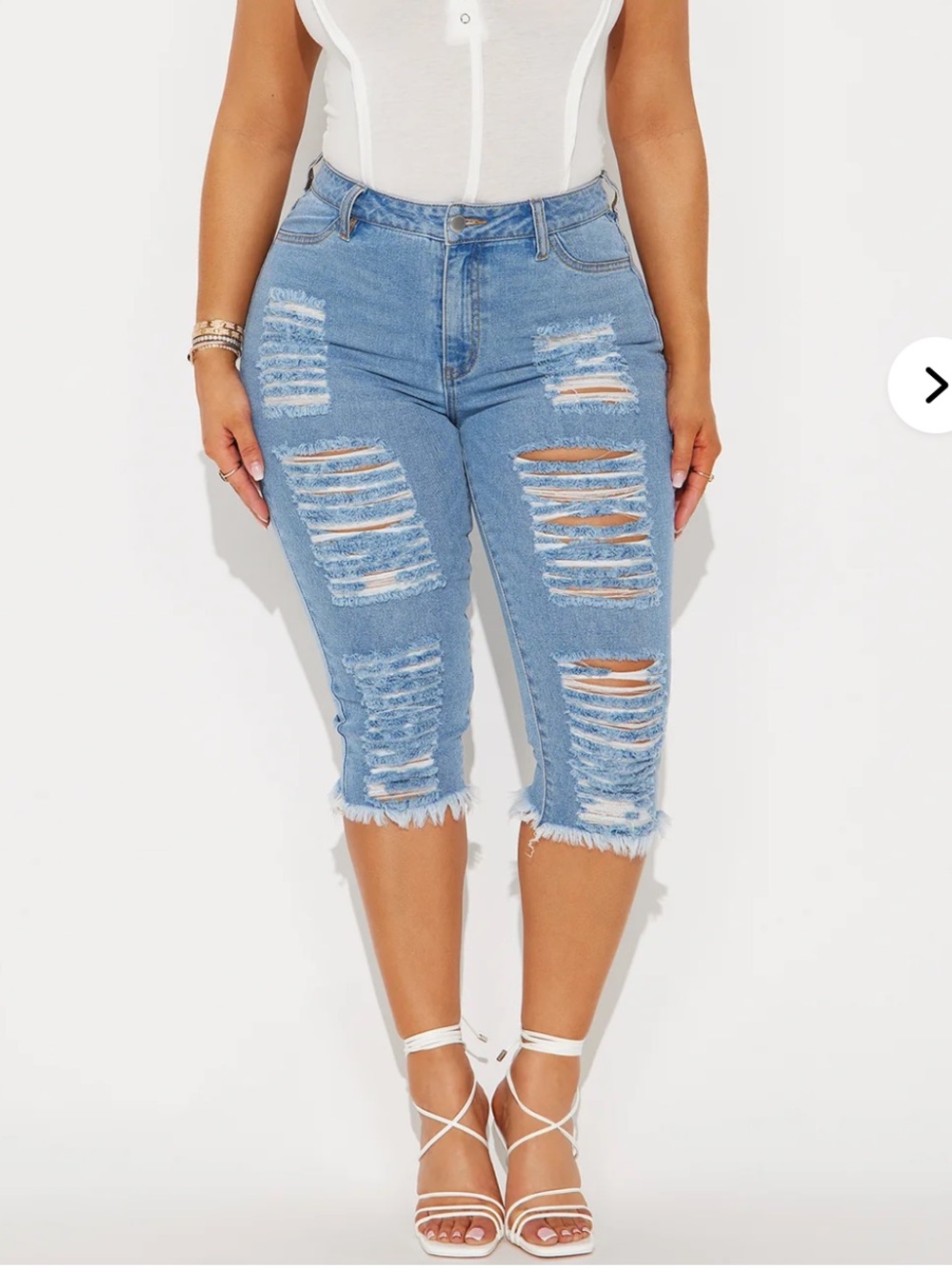 FASHION NOVA Ripped Capris Denim